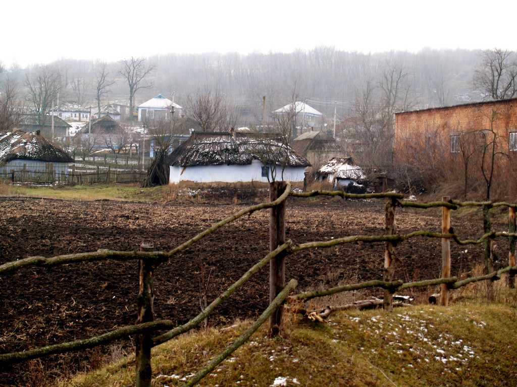 історія безіменних могил та порятунку