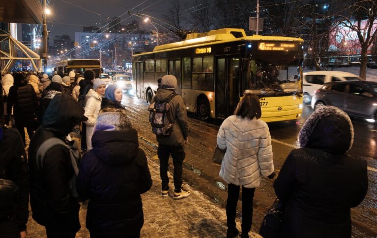 Транспорт в Києві під час тривог не повинен зупинятись – Ткаченко