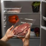 Які продукти ніколи не можна класти в молозилку – список і поради