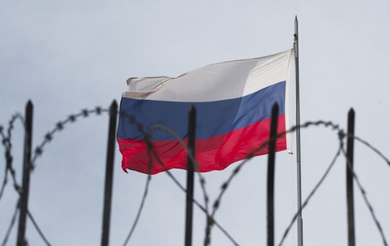 РФ хоче змінити владу в Україні, щоб поновити війну з потрійною силою, – Bloomberg