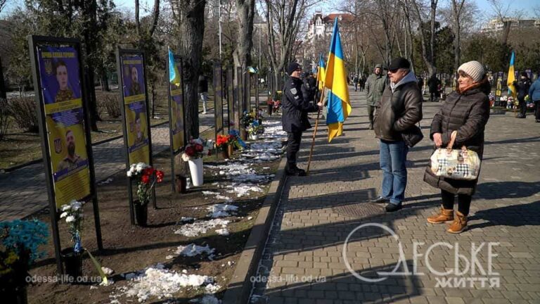 На Алеї пам’яті в Одесі увічнили пам’ять ще 48 Героїв
