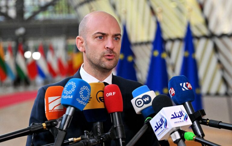 Франція за членство України в НАТО, але за умови вторгнення РФ після мирної угоди