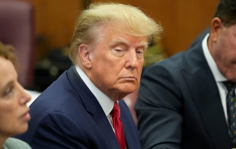 Трамп заявив, що палестинці не повернуться в Газу, але отримають краще житло поза нею