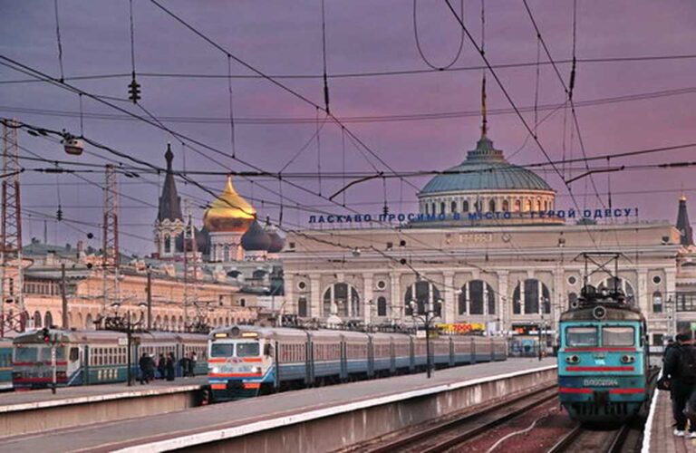 «Укрзалізниця» призначила додатковий поїзд Одеса-Київ