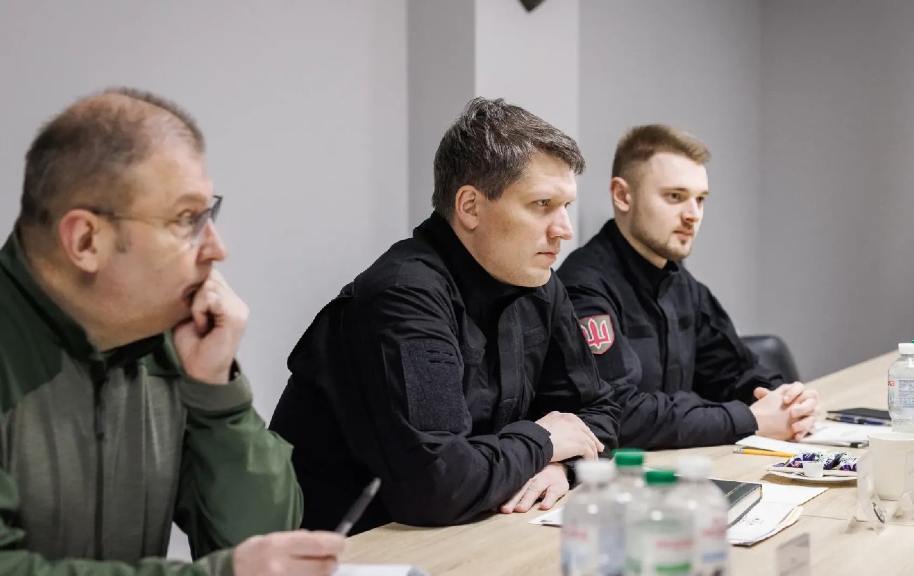 Виробництво зброї Україна хоче започаткувати з Францією – що відомо