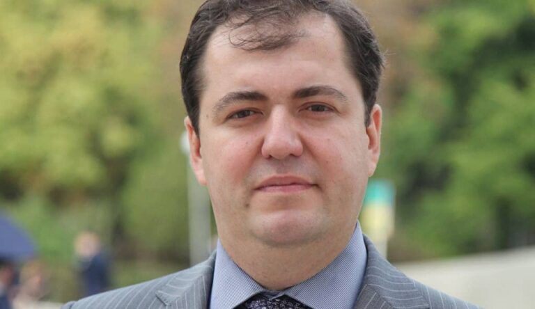 Сина колишнього мера Одеси заочно заочно підозрюють у колабораціонізмі