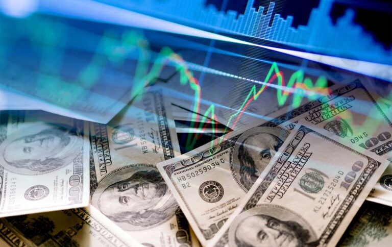 Фондовий ринок США продовжує падати через торгівельні війни Трампа