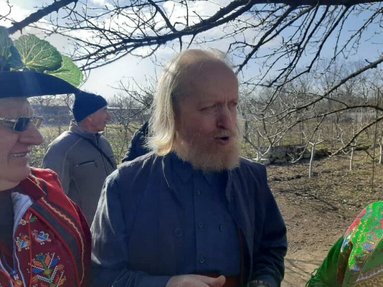 Як ізмаїльський художник вирощує свій сад