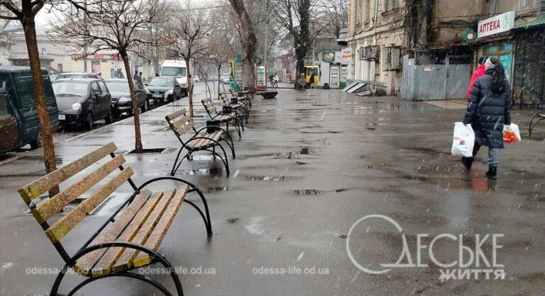 В Одесу прийшла весна зі снігом