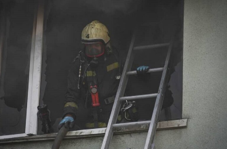 На пожежі в Одесі врятовано людину