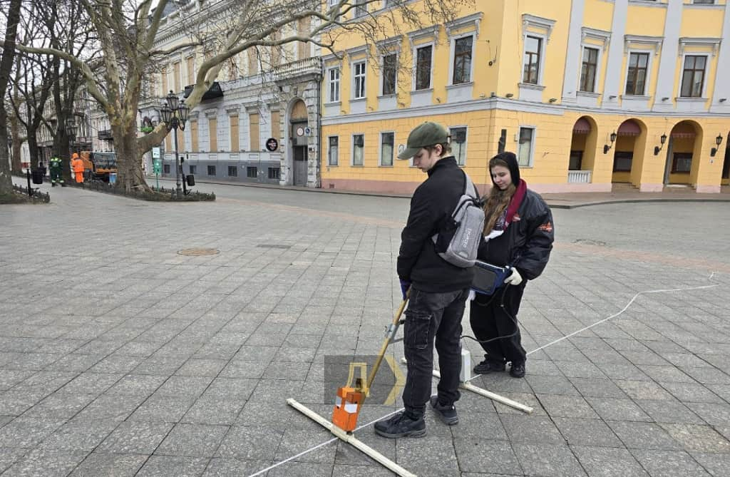 На Приморському бульварі в Одесі знову шукають Хаджибейський замок