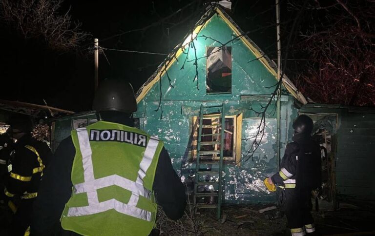 Обстріл Київської області 24 березня – пошкоджено будини, є постраддлала