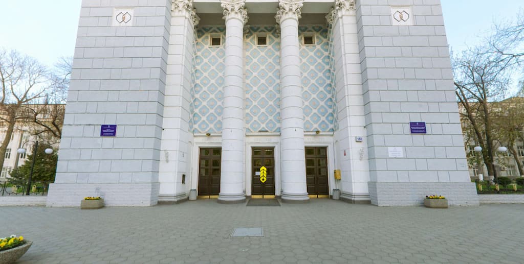Звільненого ректора Одеського вишу поновили на посаді