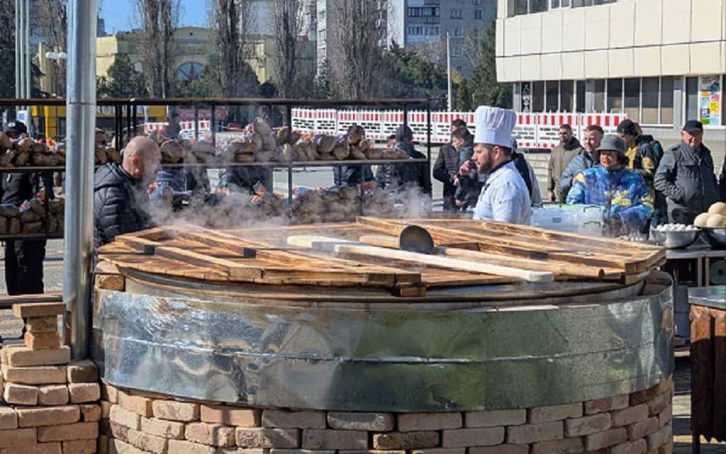 Чорноморську сьогодні виповнилося 52 роки
