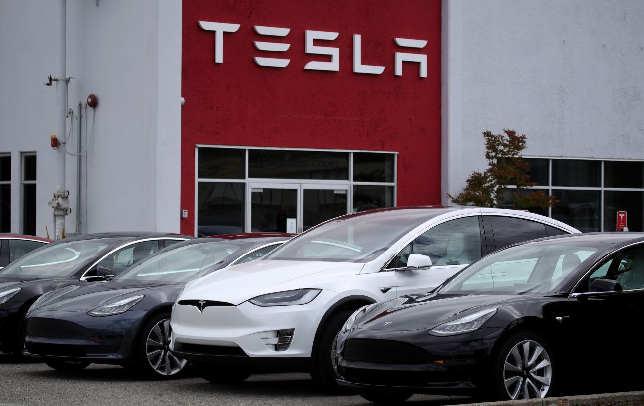 Компанія Tesla обмежила замовлення авто Model S і X у Китаї