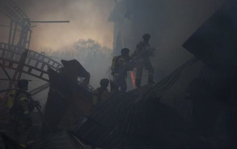 Обстріл Києва 6 березня – в поліції показали перші кадри після атаки