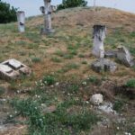В Усатовому відновлять старе козацьке кладовище