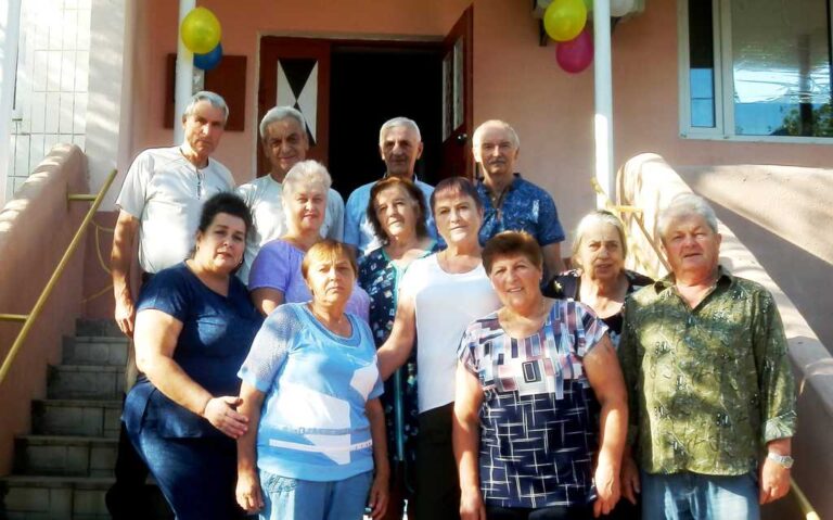 Як мешканці будинку №1 у Кодимі перетворили дім на зразковий
