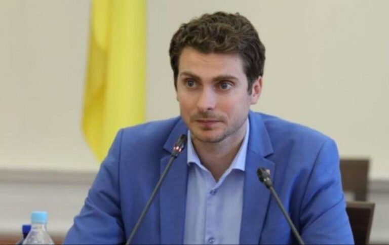 Білоцерковець розцінює обшуки в день сесії як перешкоджання діяльності депутата