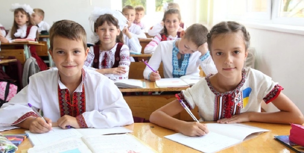 Школи Одеси повертаються до очного навчання