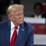 Мита на смартфони і ПК – Трамп відмовився скасовувати тарифи на електроніку