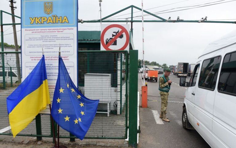 На Шегині буде обмежено виїзд з України для легкових автомобілів – ДПСУ