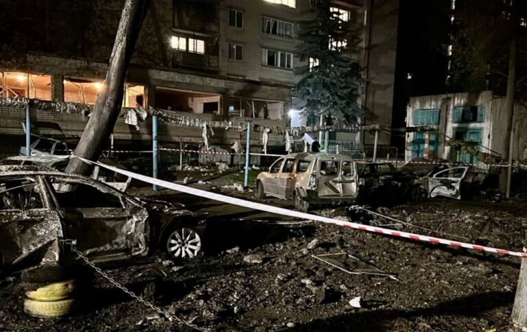 Обстріл Дніпра 16 квітня – постраждали 28 людей, 15 будинків пошкоджено