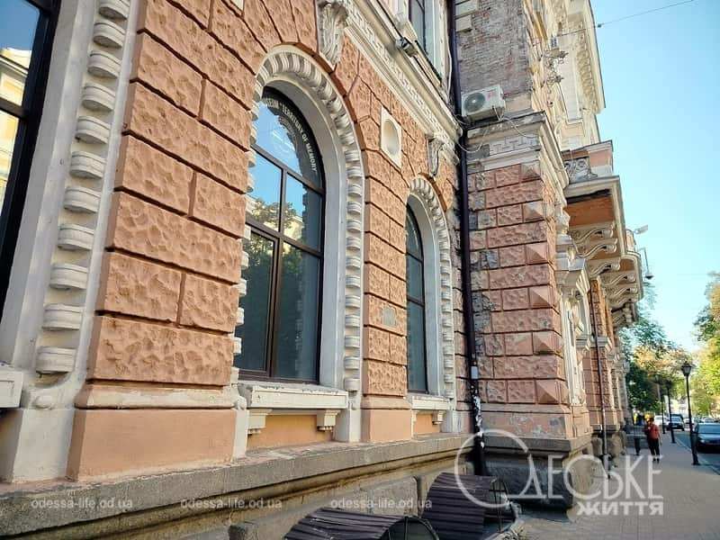 Ексдиректора Укрпошти в Одесі засудили на 5 років