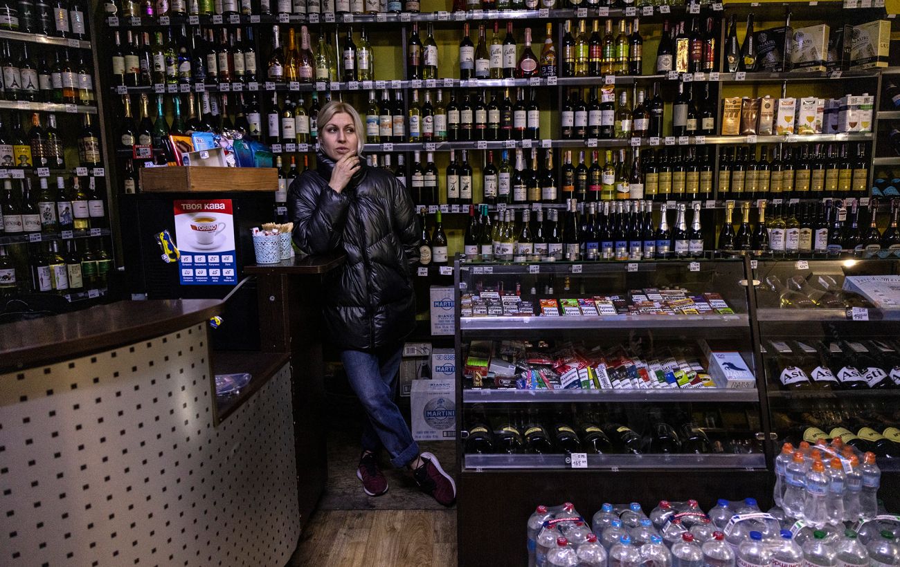 Продаж алкоголю в Україні – у який час можна купити у різних регіонах