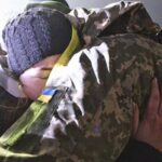 «Я плакав, мамо»: історія захисника з Одещині, що потрапив додому тільки на хвилину