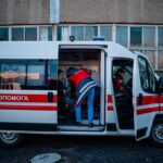 Обстріл Херсона 14 травня – РФ скинула вибухівку з дрона на авто, є поранений