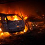 Масована дронова атака на Одесу – пожежа серед житлових будинків, 20 згорілих авто