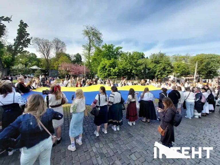 Одесити відзначили День вишиванки святковою ходою