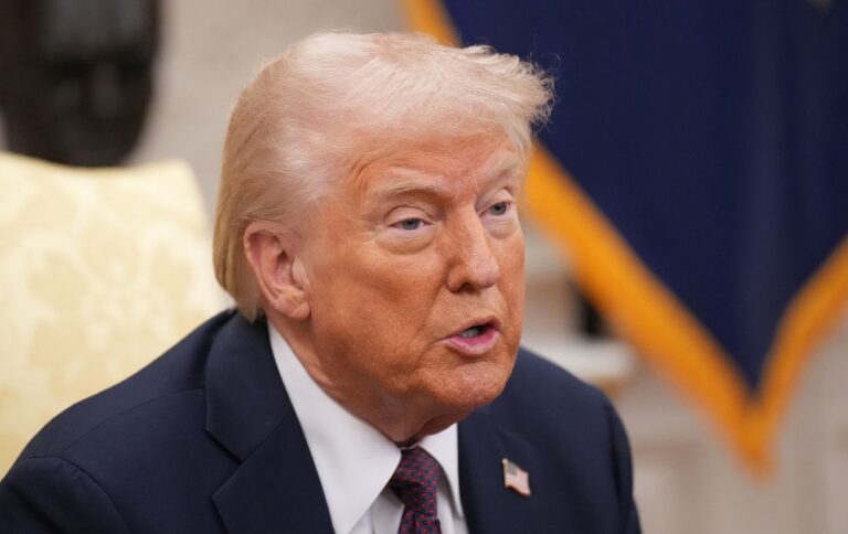 Трамп заявив, що Росія хоче миру з Україною через падіння цін на нафту