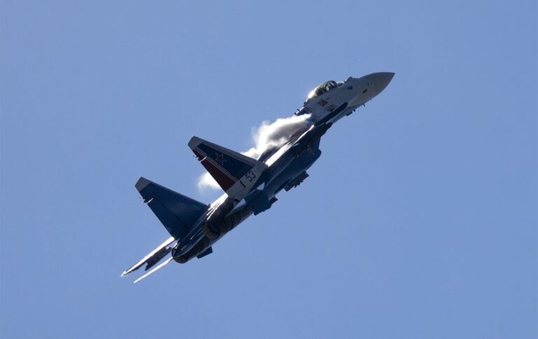 Су-35 збили у Курській області 7 червня – відео з палаючим винищувачем