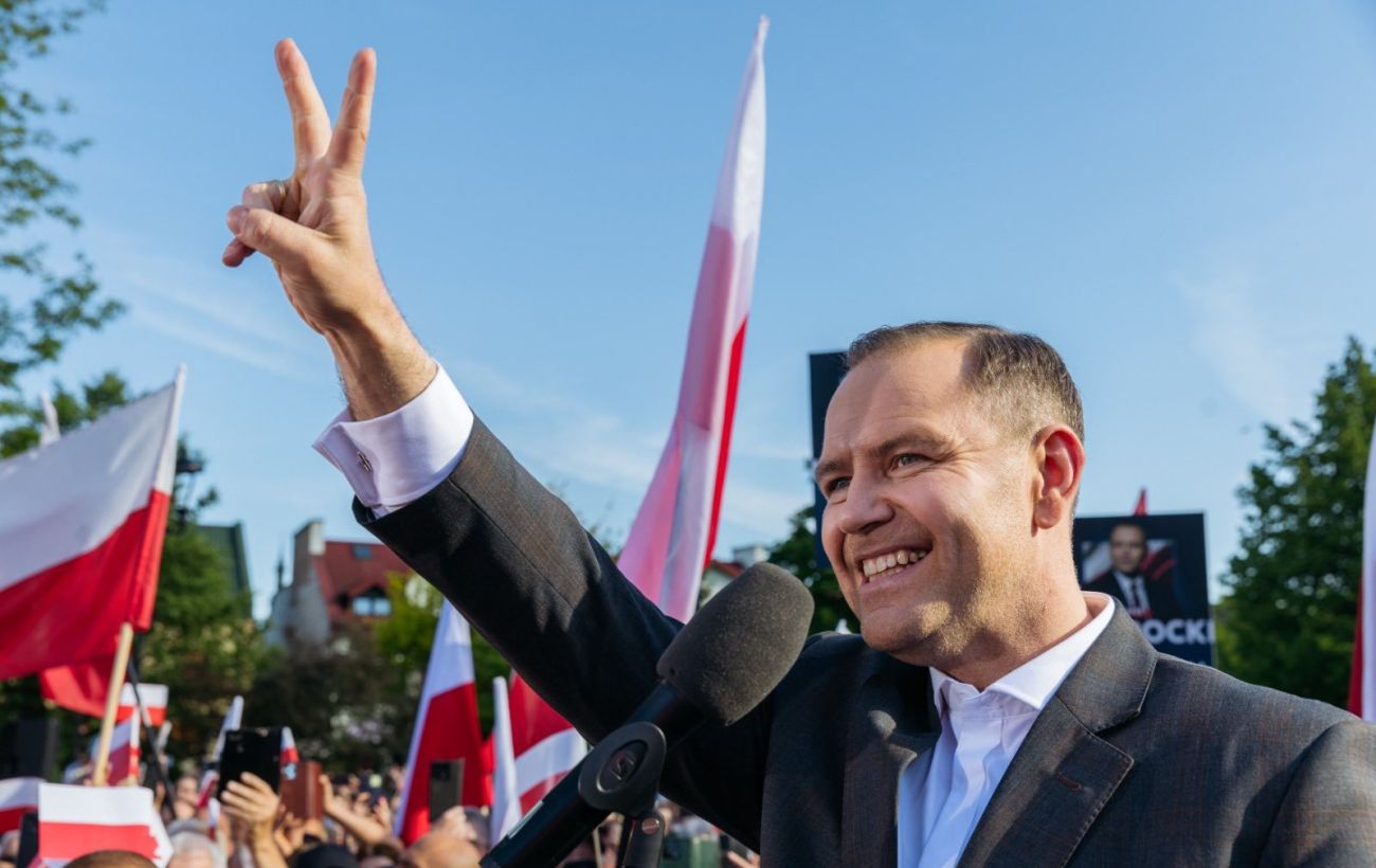 Вибори в Польщі – хто лідирує, Тшасковський чи Навроцький