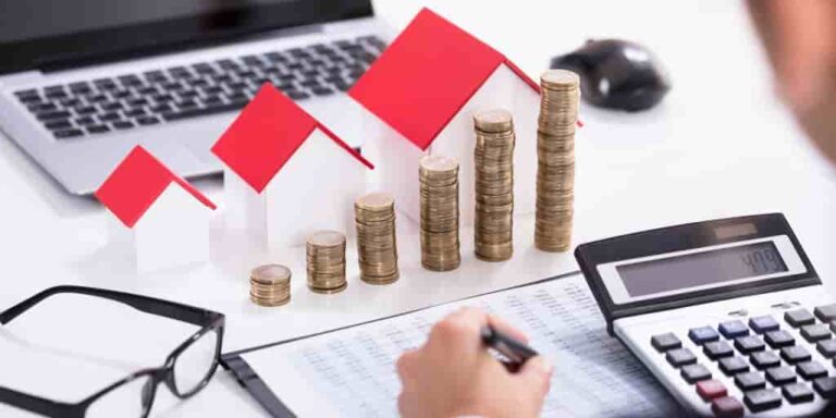 Податок на нерухомість 2025: хто платить і скільки