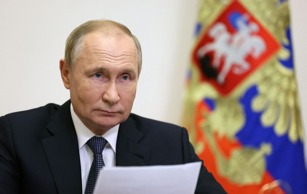 Путін вирішив урізати військові витрати через падіння економіки РФ, – ЗМІ