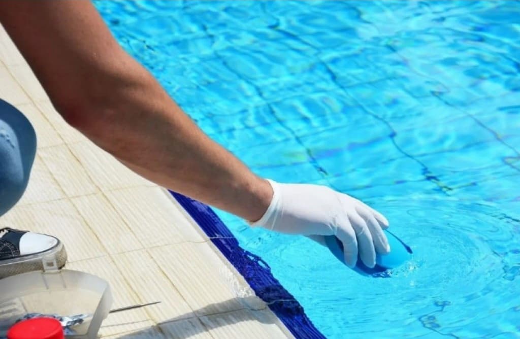 AquaDoctor для басейну: надійна формула чистої води