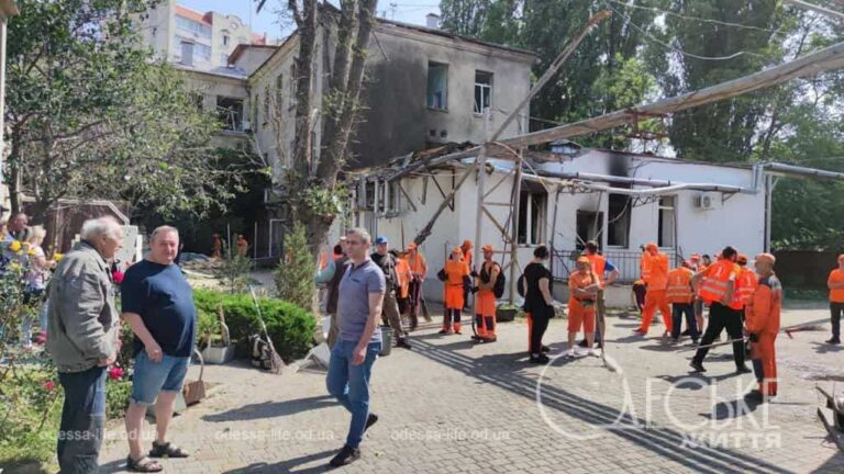 Як виглядає одеський пологовий будинок після нічного обстрілу