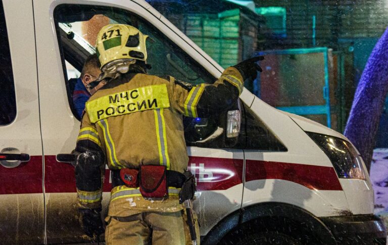 Міст впав на потяг у Брянській області 1 червня – відео