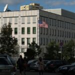 Посолка США в Росії Лінн Трейсі залишає Москву