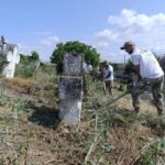 В Одесі провели прибирання на козацькому кладовищі