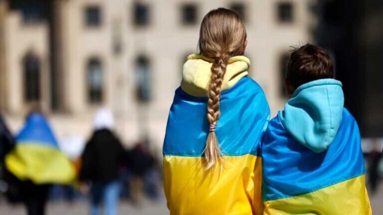 чому молодь їде за кордон? Плани та причини