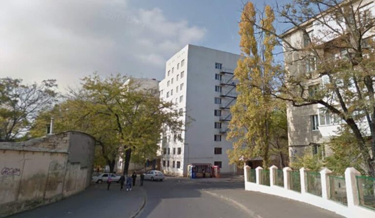 В Одесі вулицю Ворошилова перейменували в Ніщинського
