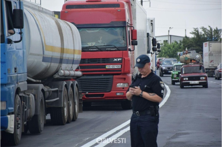 В Одесі змінять рух великовантажного транспорту