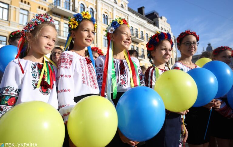 Виплати для першокласників – батьки зможуть отримати по 5 тисяч гривень
