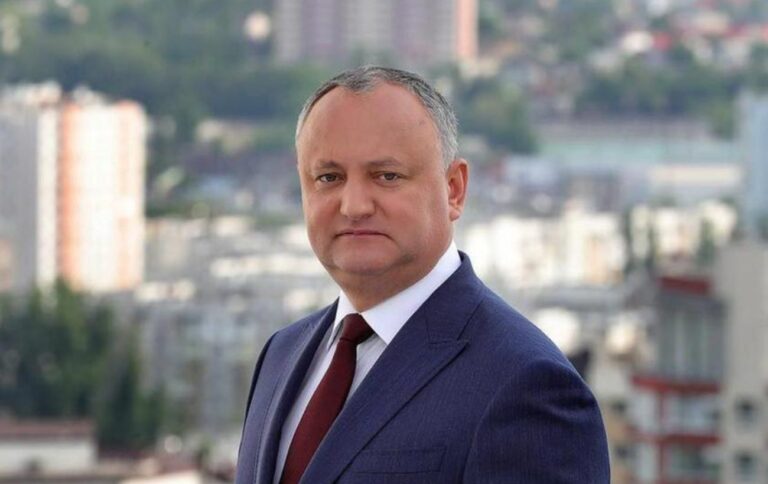 Додон визнав. що готує в Молдові переговори про союз проти Європи