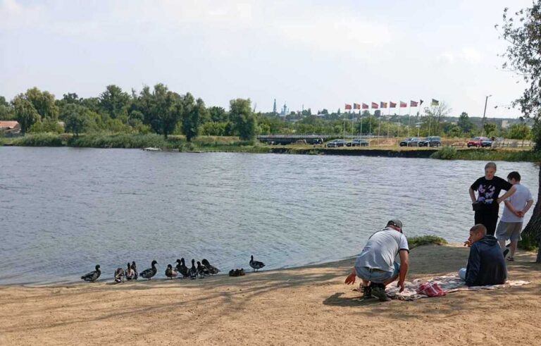 Оновлена зона відпочинку Sun Rise в Балті на річці Кодима