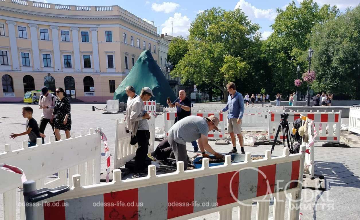 Одеса на цьому тижні: розкопки, гранати та очікування дощу
